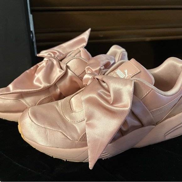Puma x Fenty Limited Edition Bow sneakers - Picture 2 of 10